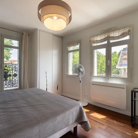 Symphonie By Interhome *